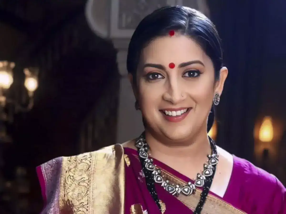 Smriti Zubin Irani Biography: Life Story, Career, Family, Politics & Achievements