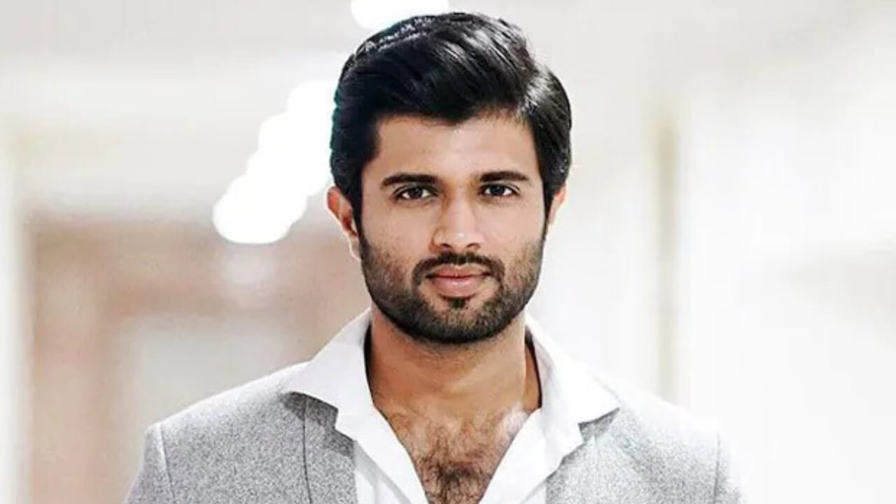Vijay Deverakonda Biography: Life Story, Career, Family, Movies & Achievements