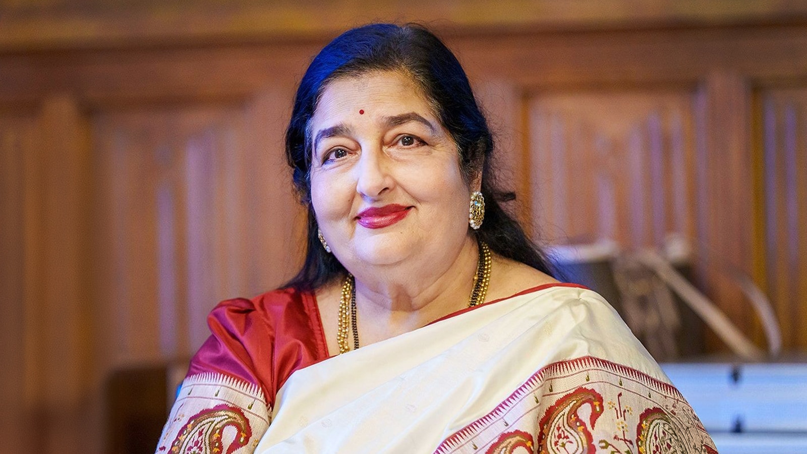 Anuradha Paudwal Biography: Life Story, Career, Family, Songs & Achievements