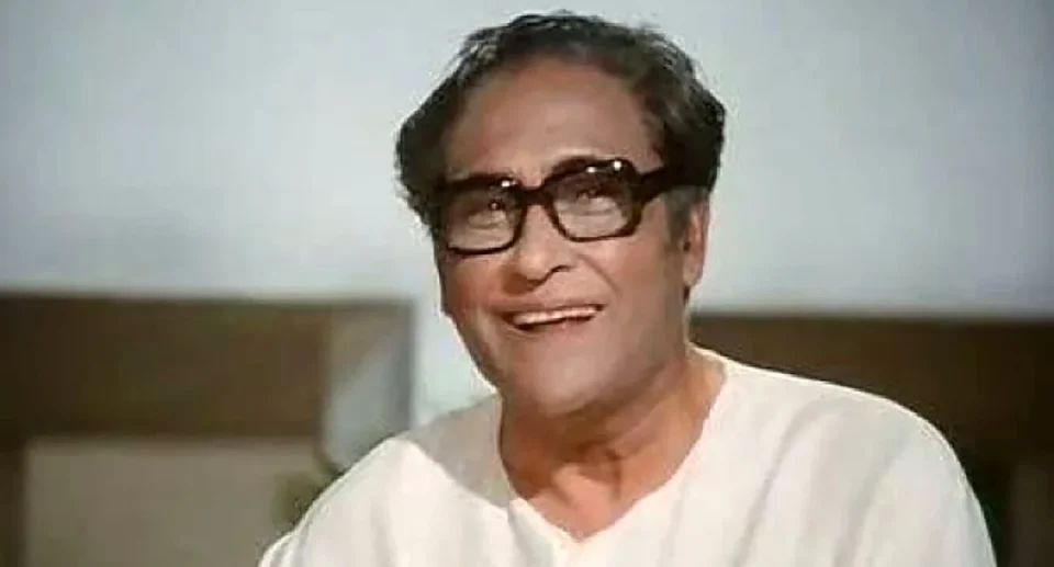Ashok Kumar Biography: Life Story, Career, Family, Movies & Achievements