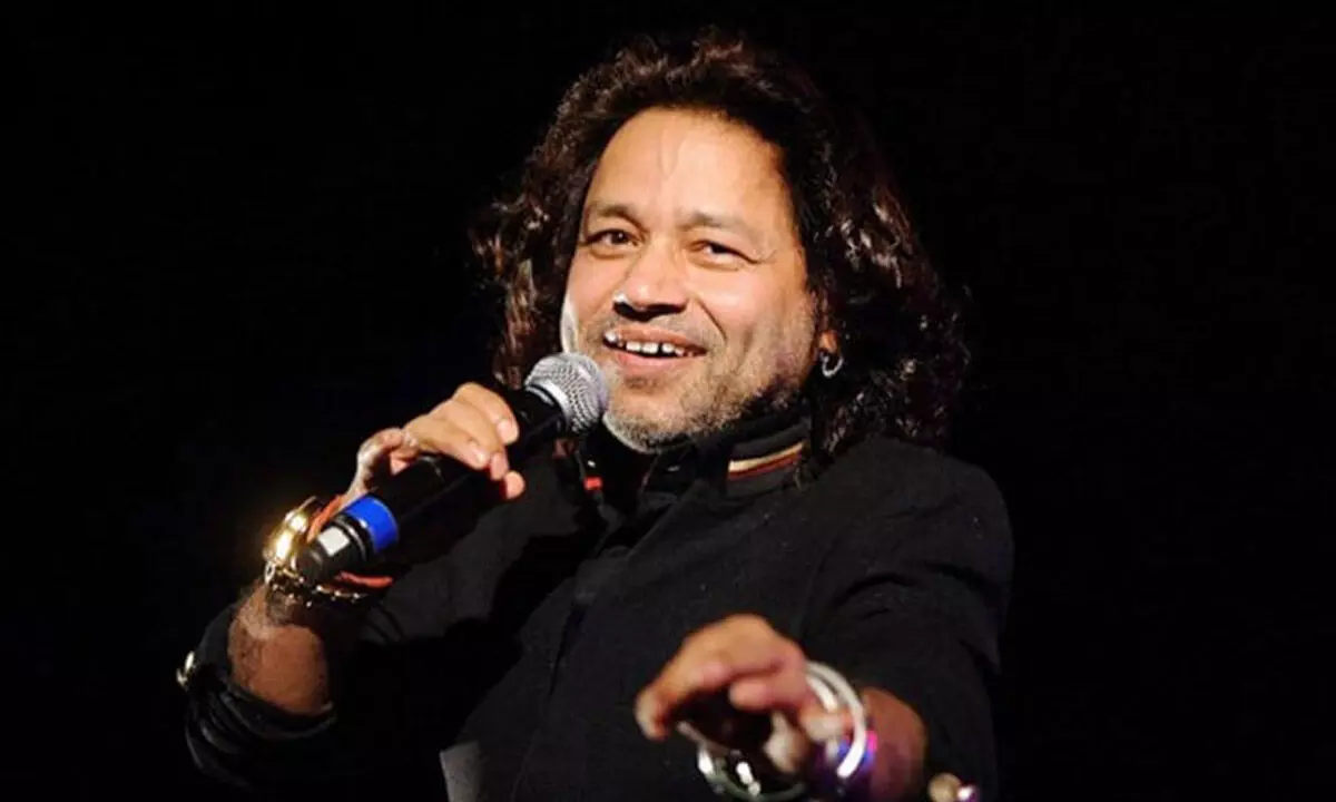 Kailash Kher Biography: Life Story, Career, Family, Songs & Achievements