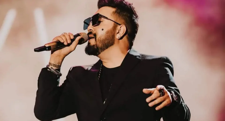Mika Singh Biography: Life Story, Career, Family, Songs & Achievements