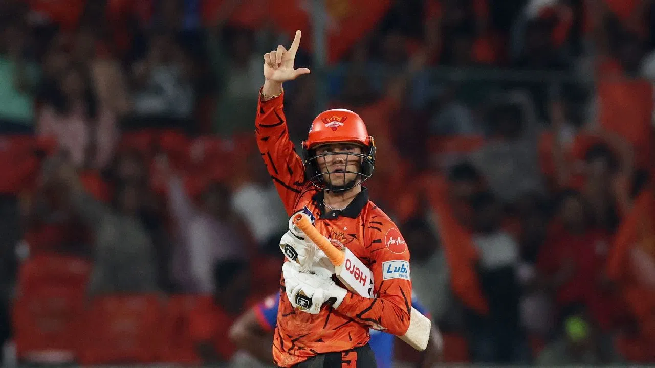Abhishek Sharma’s 135 vs Delhi Capitals: A New Benchmark in IPL Brilliance